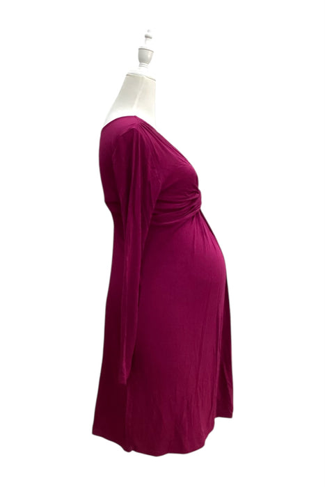 A Burgundy Long Sleeve Dresses from Mayarya in size Maternity-XS for maternity. (Back View)