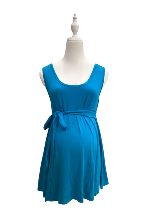 A Blue Sleeveless Tops from Mayarya in size Maternity-S for maternity. (Front View)