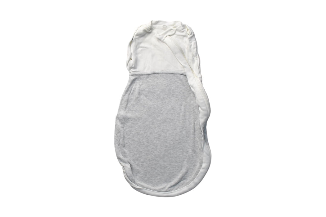 A Grey Sleepsacs from Mori in size O/S for boy. (Front View)