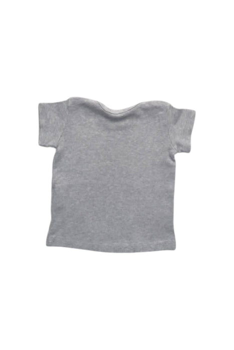 A Grey Short Sleeve T Shirts from United Colors Of Benetton in size 3-6M for boy. (Back View)