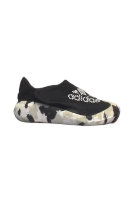 A Multicolour Sandals from Adidas in size 12-18M for boy. (Front View)
