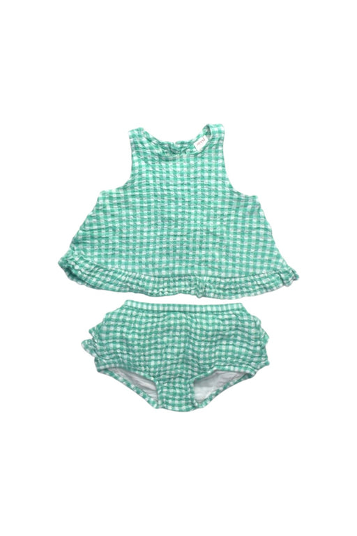 A Green Shorts Sets from Seed in size 6-12M for girl. (Front View)