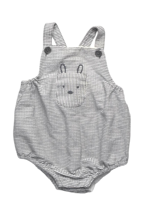 A Grey Sleeveless Rompers from Seed in size 6-12M for boy. (Front View)