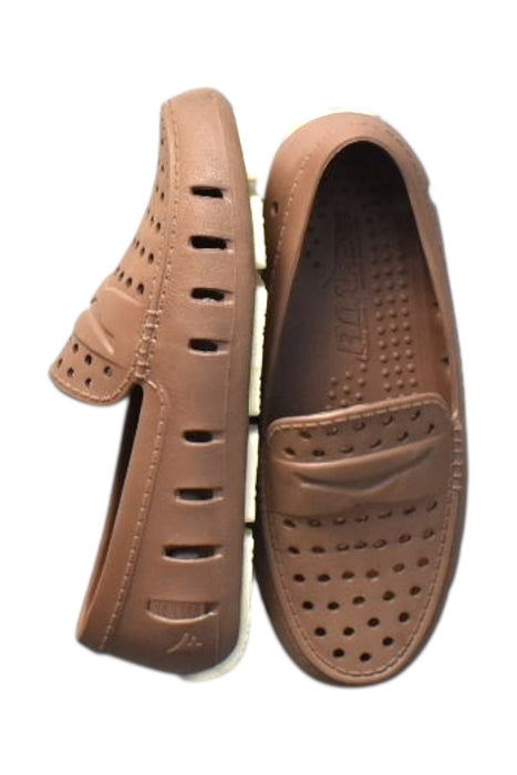 A Brown Loafers & Moccasins from Floafers in size 7Y for boy. (Front View)