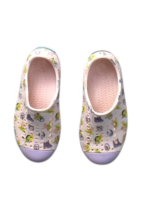 A Multicolour Sneakers from Native Shoes in size 4T for girl. (Back View)
