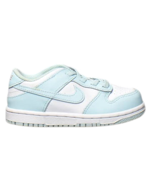 A Blue Sneakers from Nike in size 4T for girl. (Front View)