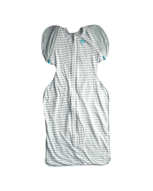 A Grey Swaddles from Love To Dream in size 6-12M for boy. (Front View)