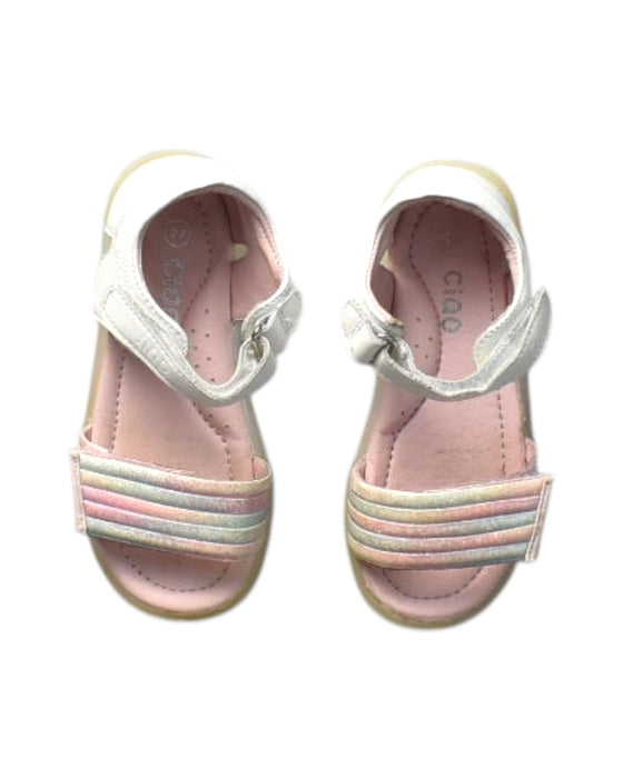 A Multicolour Sandals from Ciao in size 4T for girl. (Back View)