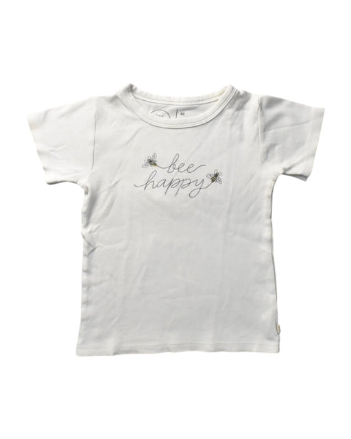 A White Short Sleeve T Shirts from Finn + Emma in size 4T for girl. (Front View)