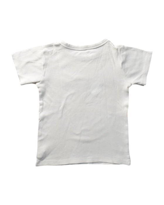 A White Short Sleeve T Shirts from Finn + Emma in size 4T for girl. (Back View)
