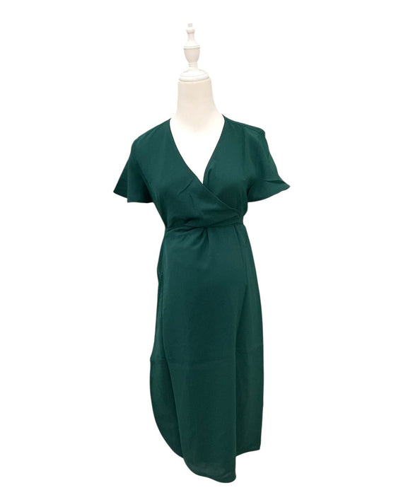 A Green Short Sleeve Dresses from Dear in size Maternity-S for maternity. (Front View)