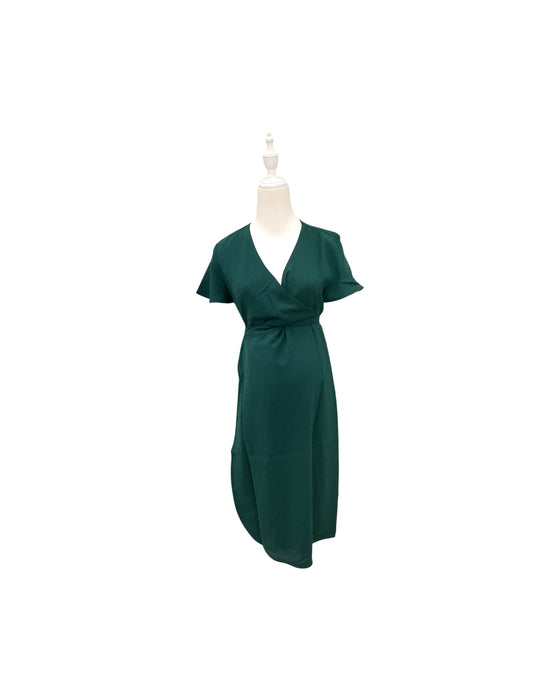 A Green Short Sleeve Dresses from Dear in size Maternity-S for maternity. (Front View)