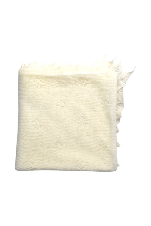 A White Blankets from G.H.HURT & SON in size Newborn for girl. (Front View)