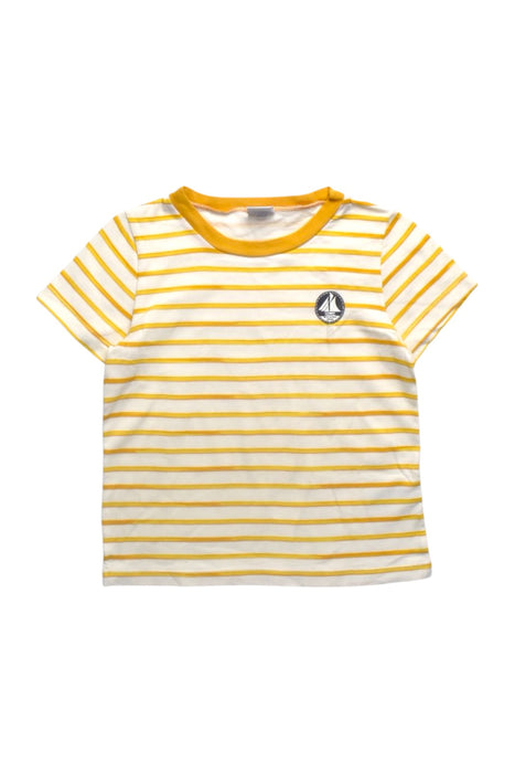 A White Short Sleeve T Shirts from Petit Bateau in size 4T for boy. (Front View)