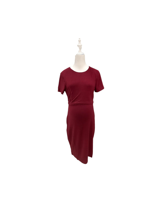 A Burgundy Short Sleeve Dresses from Dear in size Maternity-S for maternity. (Front View)