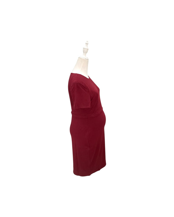 A Burgundy Short Sleeve Dresses from Dear in size Maternity-S for maternity. (Back View)