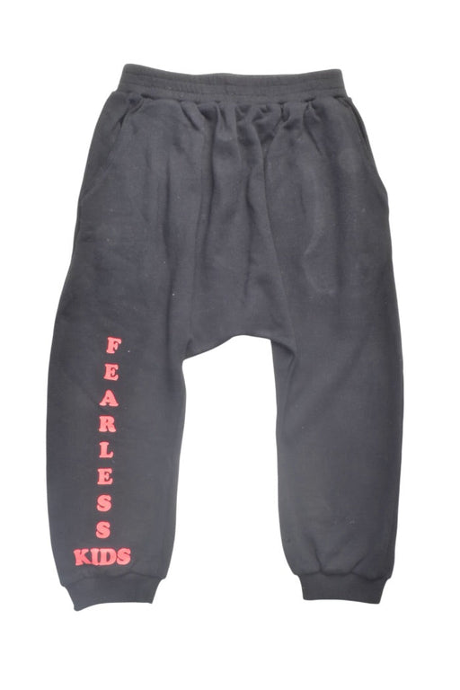 A Black Sweatpants from Roses & Rhinos in size 5T for boy. (Front View)