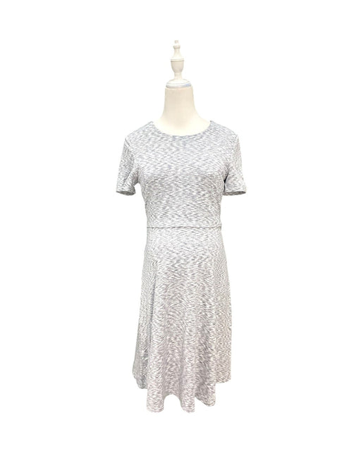 A Grey Short Sleeve Dresses from Dear in size Maternity-S for maternity. (Front View)
