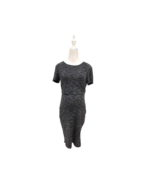 A Grey Short Sleeve Dresses from Dear in size Maternity-S for maternity. (Front View)