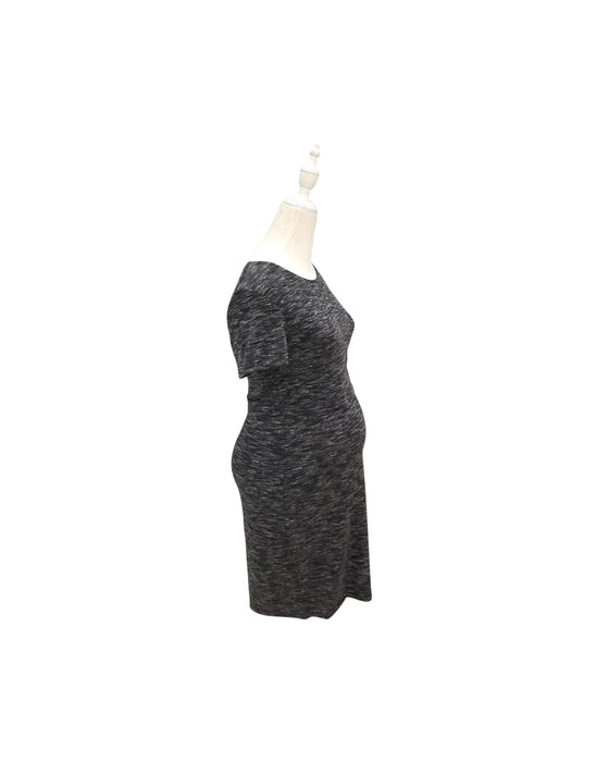 A Grey Short Sleeve Dresses from Dear in size Maternity-S for maternity. (Back View)