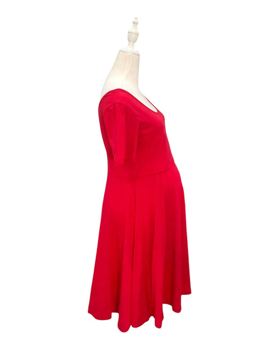 A Red Short Sleeve Dresses from Mothercot in size Maternity-S for maternity. (Back View)