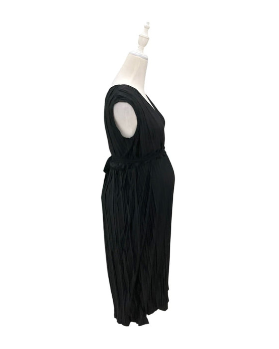 A Black Sleeveless Jumpsuits from Mothercot in size Maternity-S for maternity. (Back View)