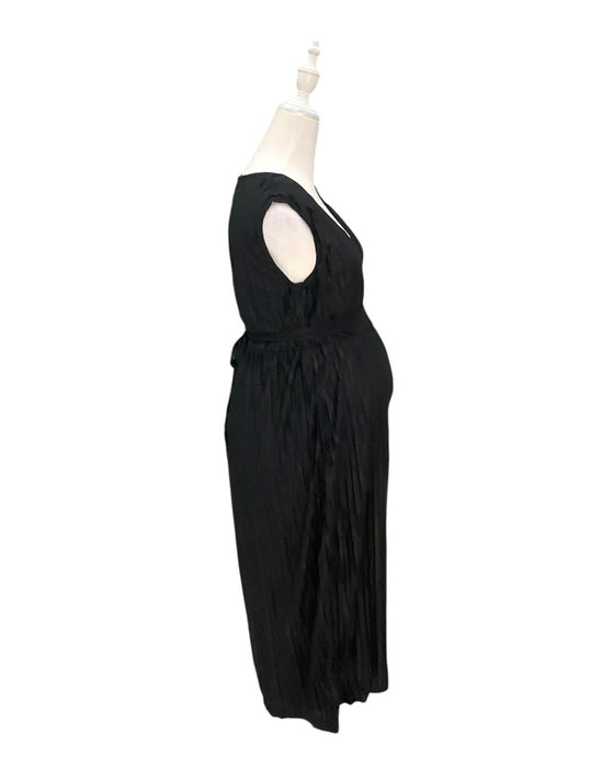 A Black Sleeveless Jumpsuits from Mothercot in size Maternity-S for maternity. (Back View)