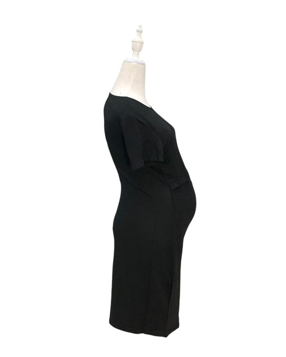 A Black Short Sleeve Dresses from Mothercot in size Maternity-S for maternity. (Back View)