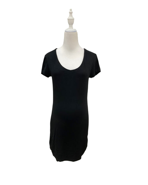 A Black Short Sleeve Dresses from Isabella Oliver in size Maternity-M for maternity. (Front View)