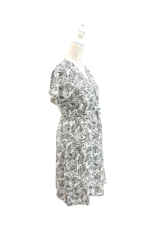 A Black Dress Sets from Dear in size Maternity-S for maternity. (Front View)