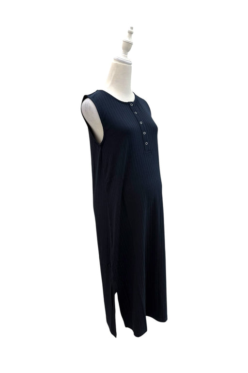 A Black Sleeveless Dresses from Dear in size Maternity-S for maternity. (Front View)