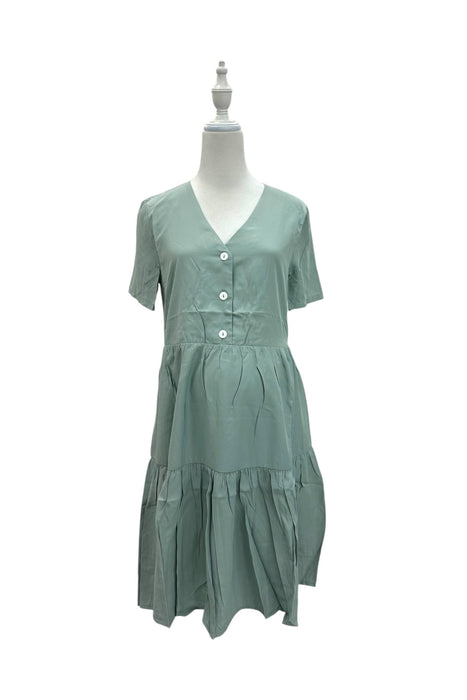 A Green Short Sleeve Dresses from Dear in size Maternity-S for maternity. (Back View)