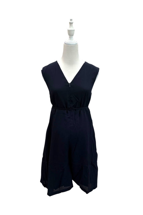 A Navy Rompers from Dear in size Maternity-S for maternity. (Back View)