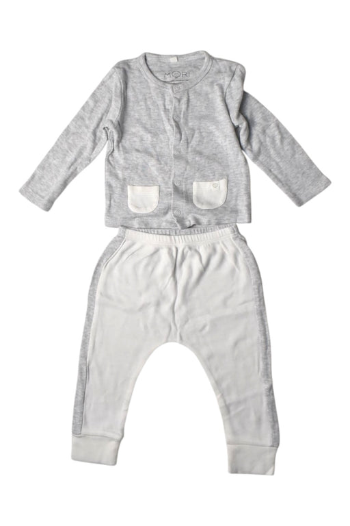 A Grey Pants Sets from Mori in size 6-12M for neutral. (Front View)