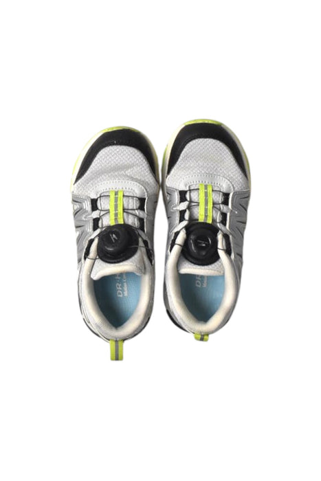 A Silver Sneakers from Dr. Kong in size 5T for boy. (Back View)