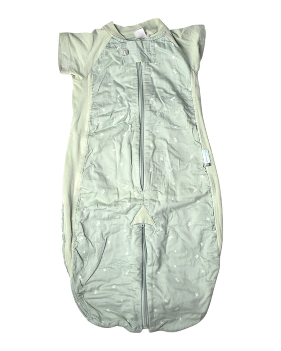A Green Sleepsacs from ErgoPouch in size 0-3M for neutral. (Front View)