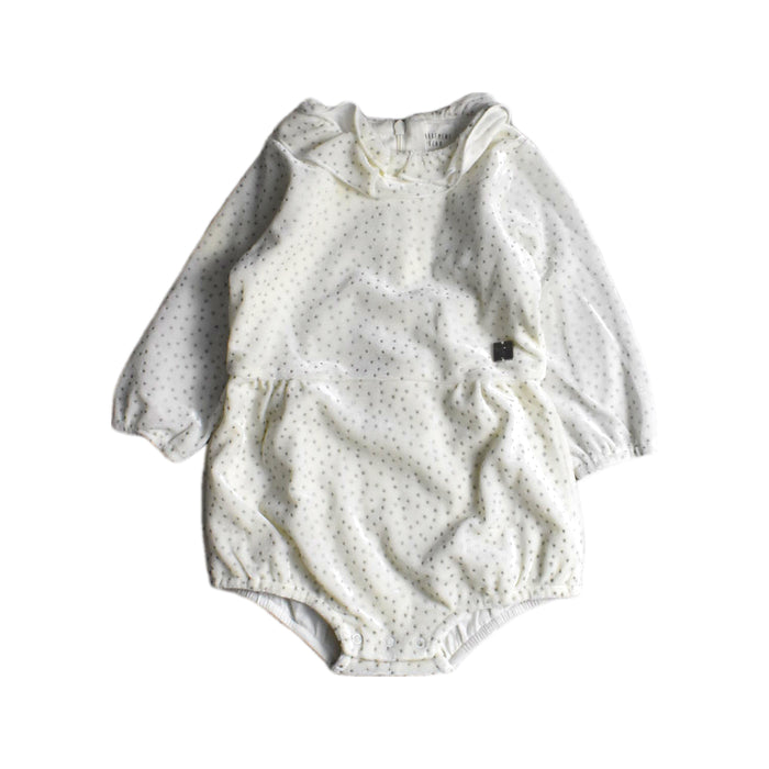 A White Sleeveless Rompers from Carrément Beau in size 3-6M for girl. (Front View)