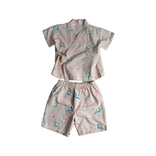 A Beige Shorts Sets from Le Petit Society in size 2T for girl. (Front View)