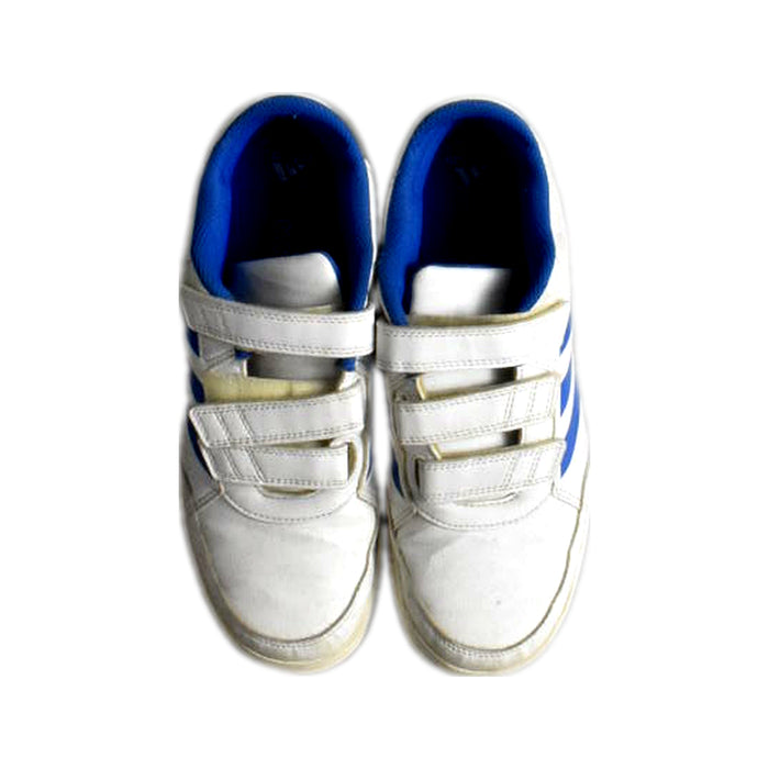 A White Sneakers from Adidas in size 13Y for boy. (Back View)