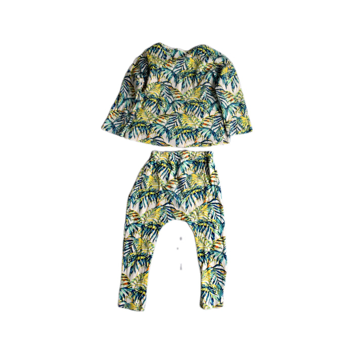 A Green Pants Sets from Hunter + Boo in size 2T for boy. (Back View)