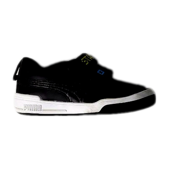 A Black Sneakers from Puma in size 5T for boy. (Front View)