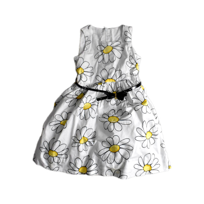 A White Sleeveless Dresses from Monnalisa in size 6T for girl. (Front View)