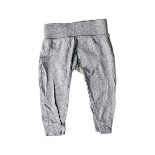 A Grey Casual Pants from Mori in size 6-12M for girl. (Front View)