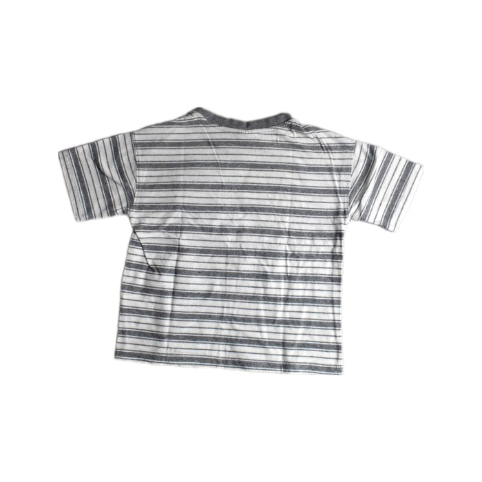 A Grey Short Sleeve T Shirts from Seed in size 4T for boy. (Back View)