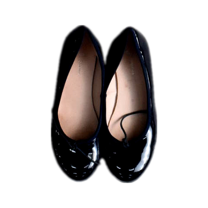 A Black Flats from Jacadi in size 10Y for girl. (Back View)
