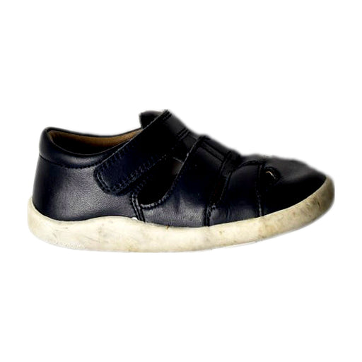 A Navy Sneakers from Bobux in size 3T for boy. (Front View)