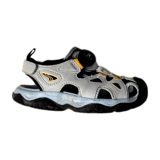 A Black Sandals from Dr. Kong in size 5T for boy. (Front View)