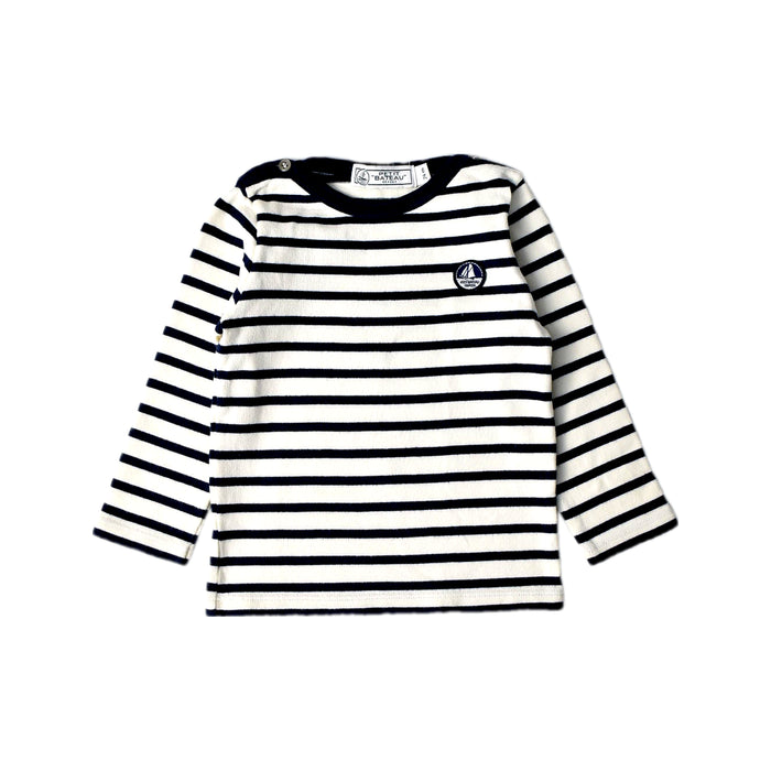 A White Long Sleeve T Shirts from Petit Bateau in size 2T for boy. (Front View)