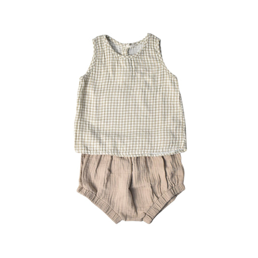 A Beige Shorts Sets from Quincy Mae in size 2T for girl. (Front View)