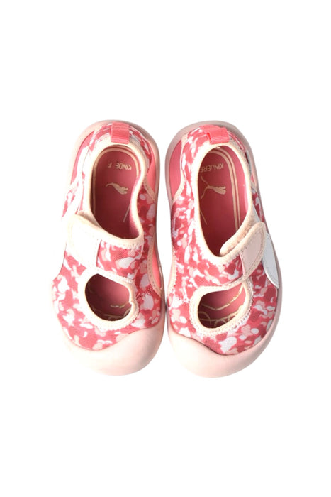 A Pink Sandals from Puma in size 18-24M for girl. (Back View)
